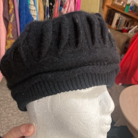 Wool Knit Black Fancy Beret As Is - Picture 3 of 3